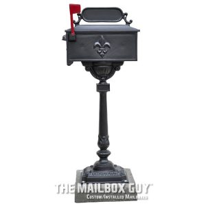 Acadiana Mailbox on Center Post